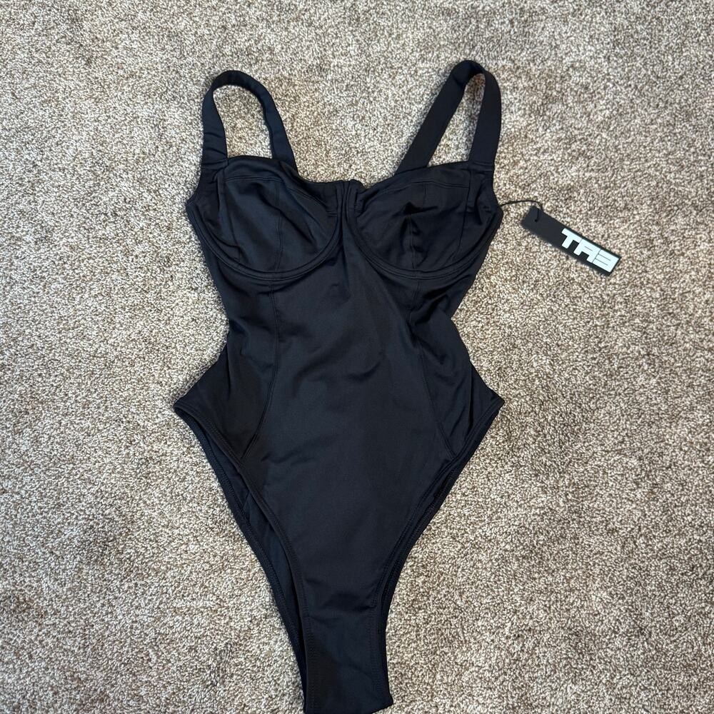 TA3 Lifty One Piece Shapewear Swimsuit Size Small Short D/DD Cup Hi-Cut $188